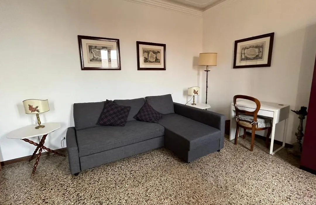 Calle San Giacomo Apartment-1